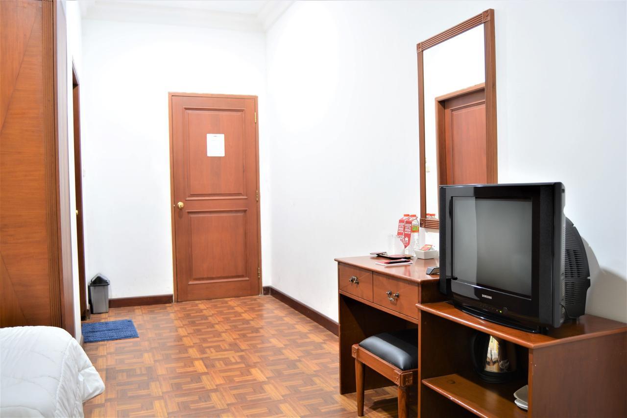 Zen Rooms Basic Cipanas Km.78 Exterior foto