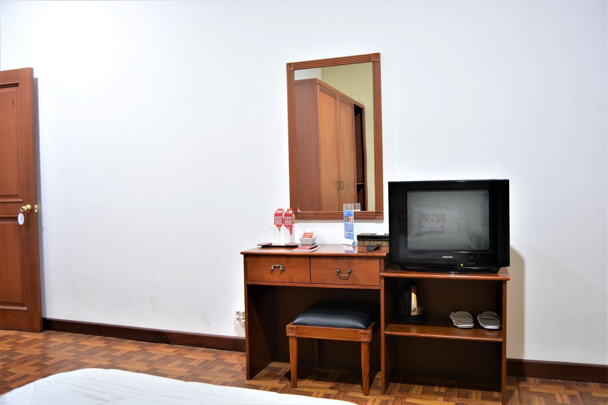 Zen Rooms Basic Cipanas Km.78 Exterior foto
