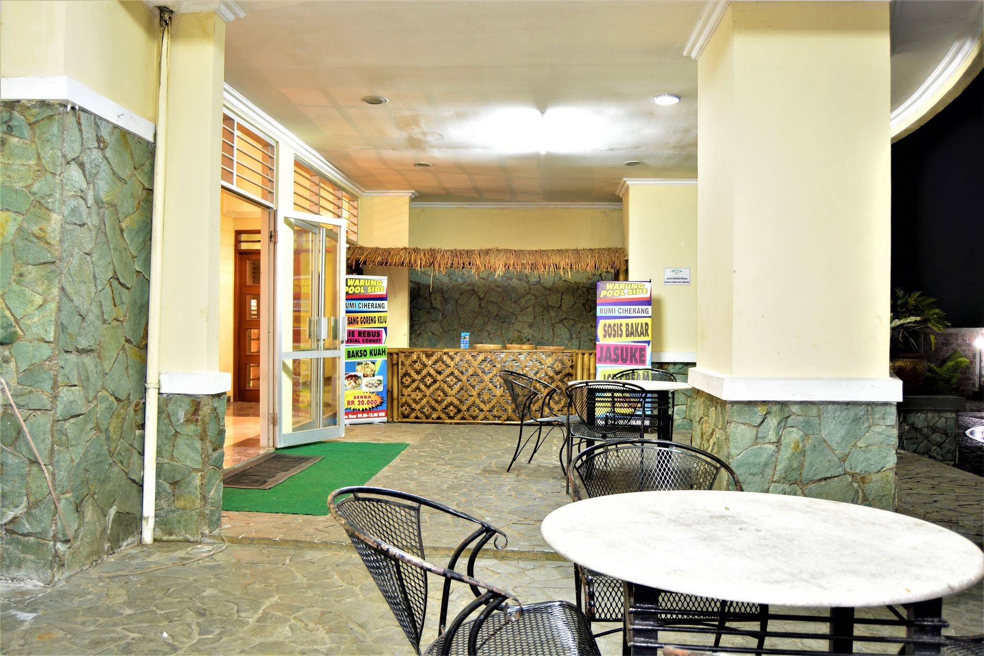 Zen Rooms Basic Cipanas Km.78 Exterior foto