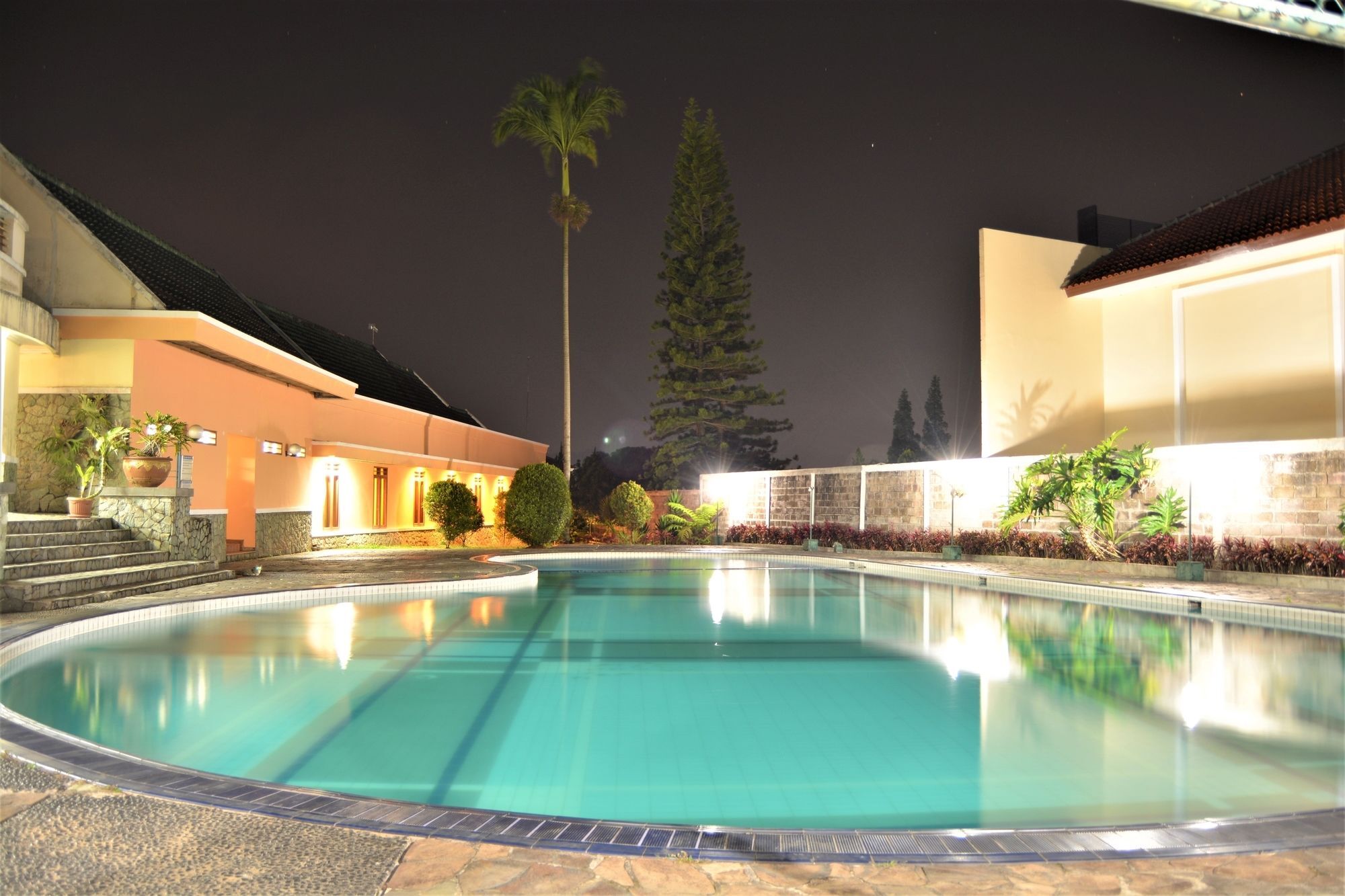 Zen Rooms Basic Cipanas Km.78 Exterior foto