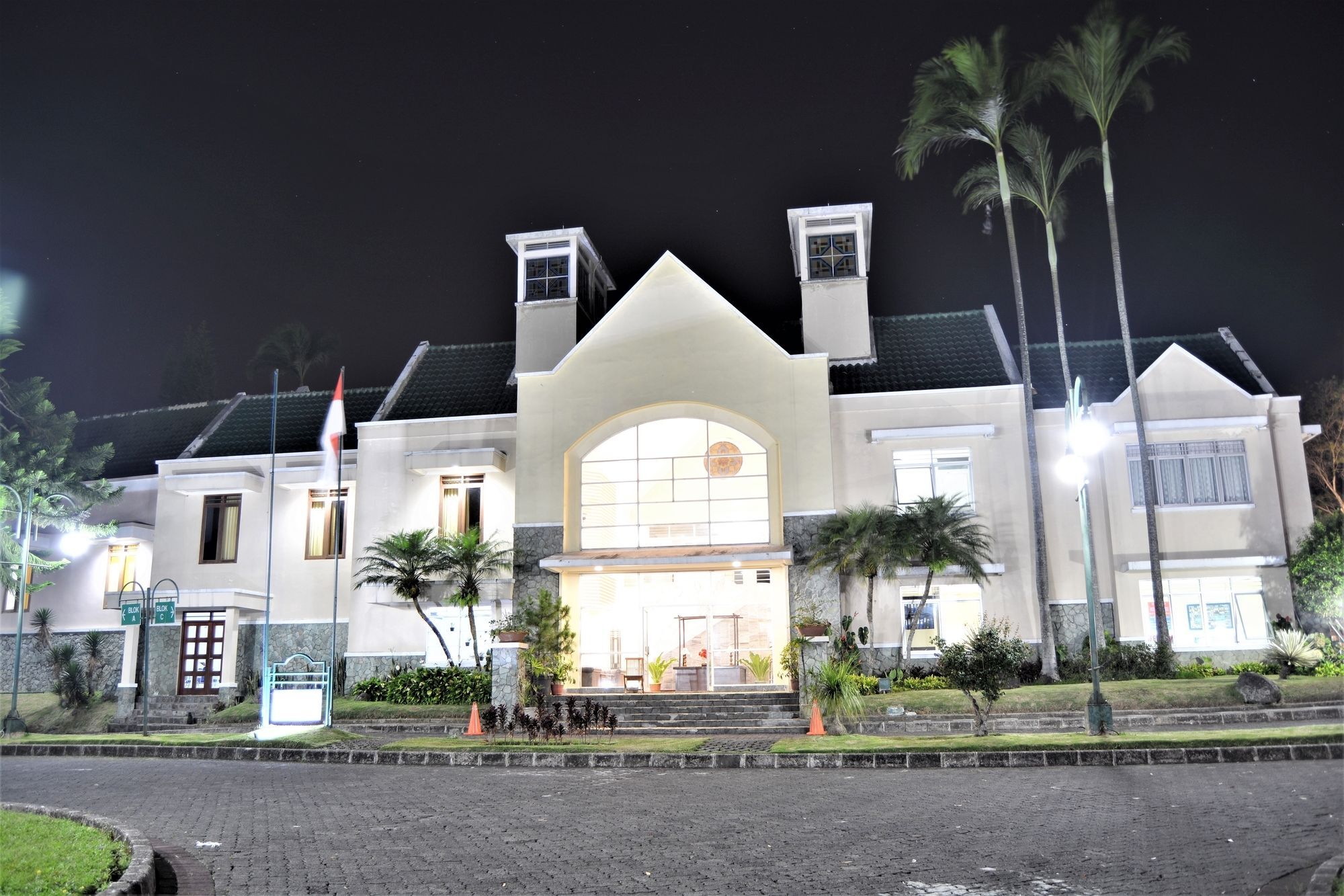 Zen Rooms Basic Cipanas Km.78 Exterior foto